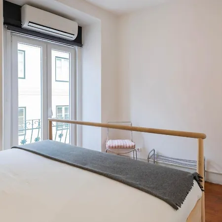 Daire Chiado Center 1bdr Flat By Lovelystay